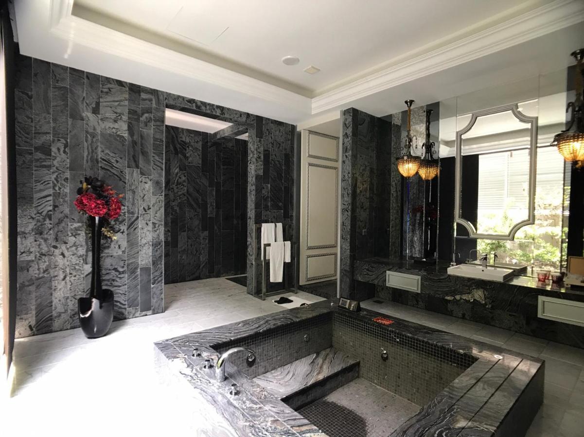 冠月精品旅館-Puli Ease Hotel Exterior photo