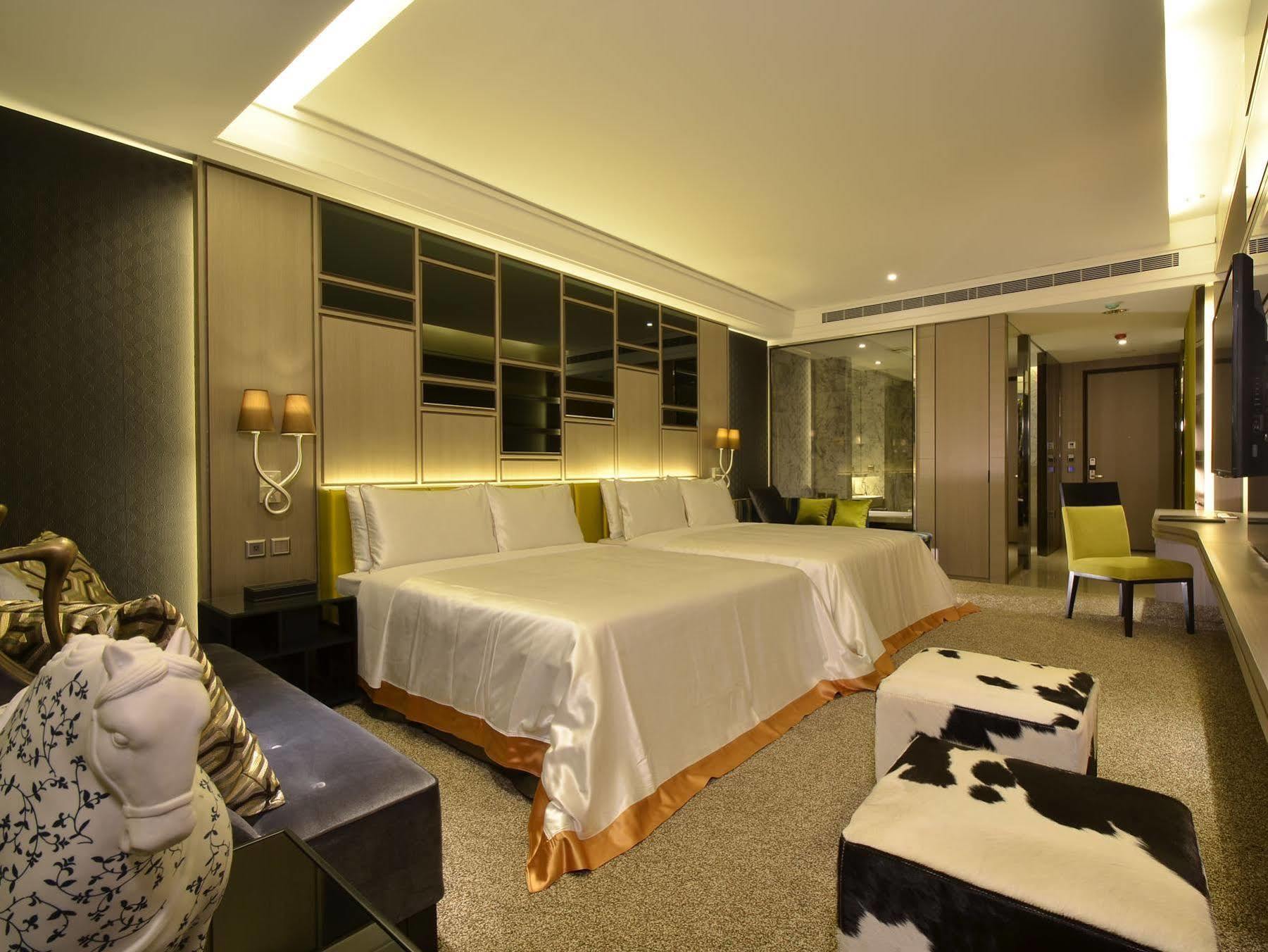 冠月精品旅館-Puli Ease Hotel Exterior photo