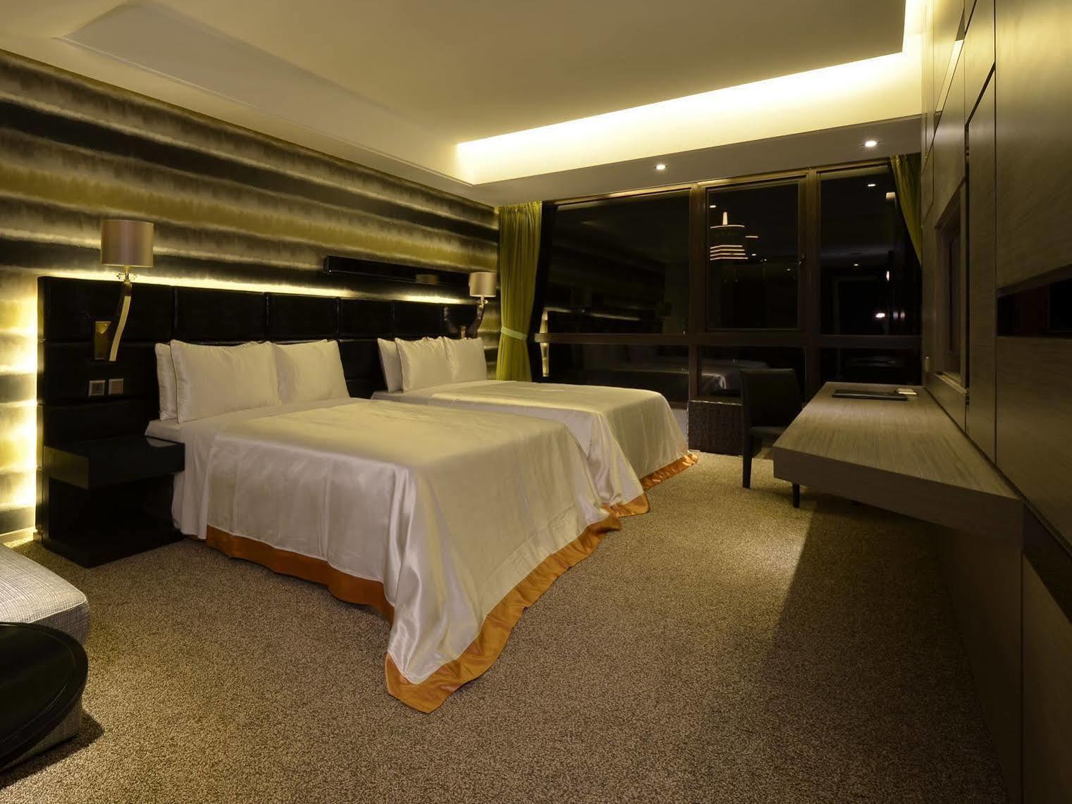 冠月精品旅館-Puli Ease Hotel Exterior photo