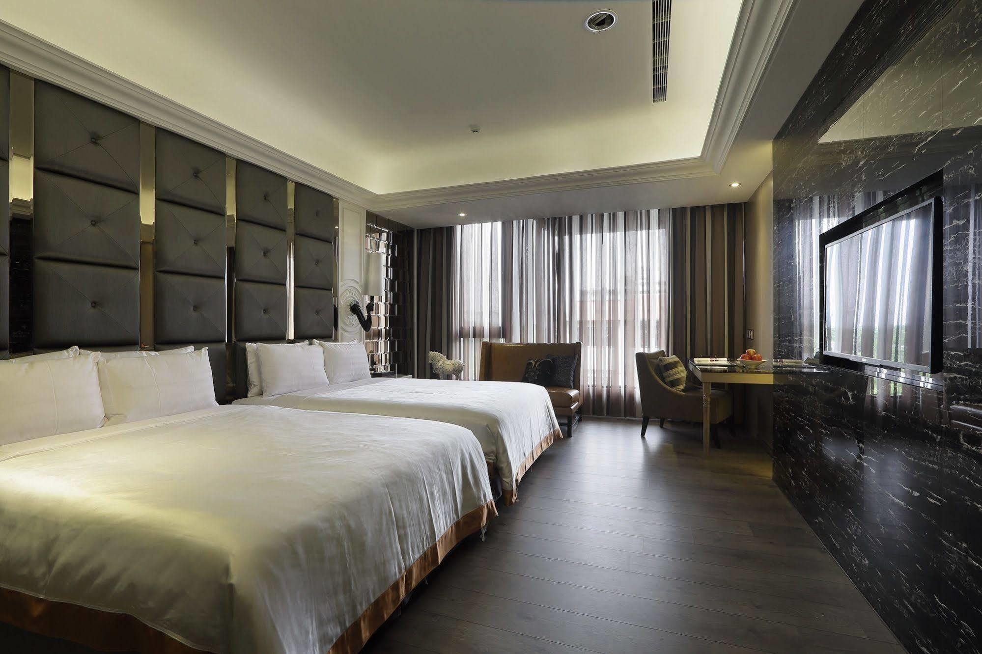冠月精品旅館-Puli Ease Hotel Exterior photo